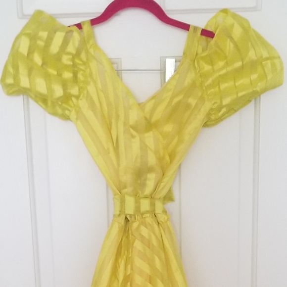Karen T Design Yellow Belle of the Ball Gown - Picture 1 of 4